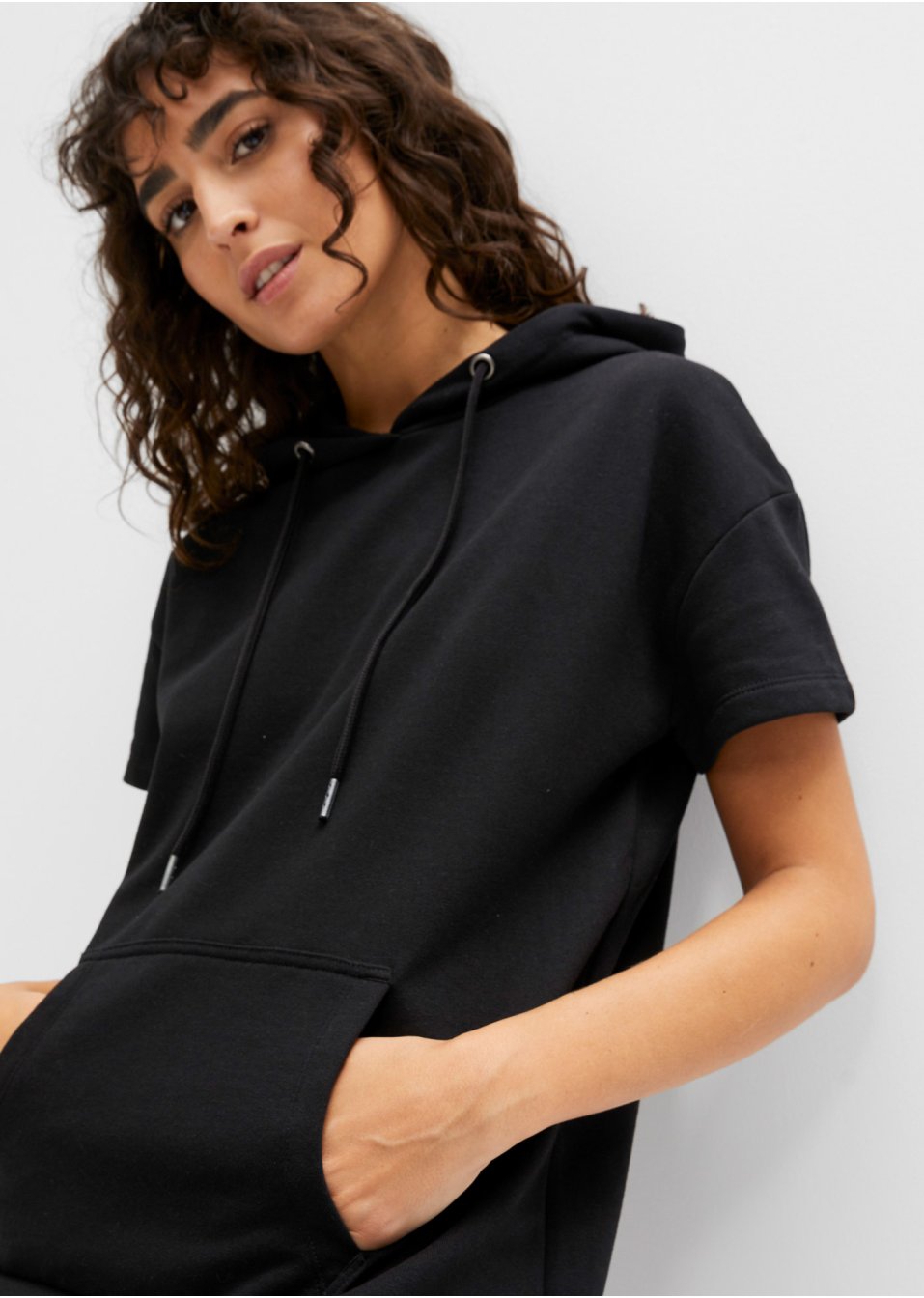Robe sweat à manches courtes