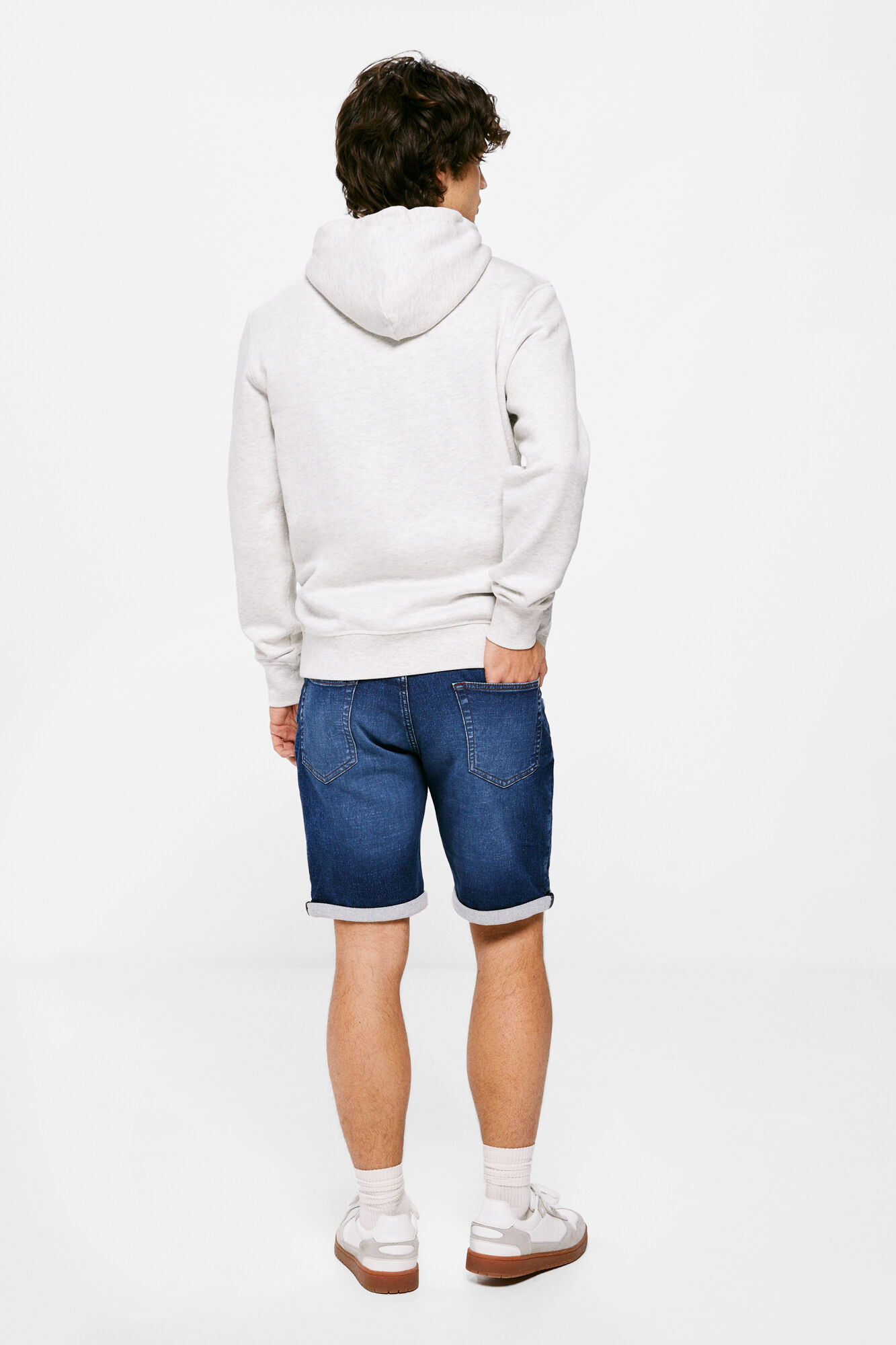 Bermuda jeans de malha com lavagem escura - azul escuro