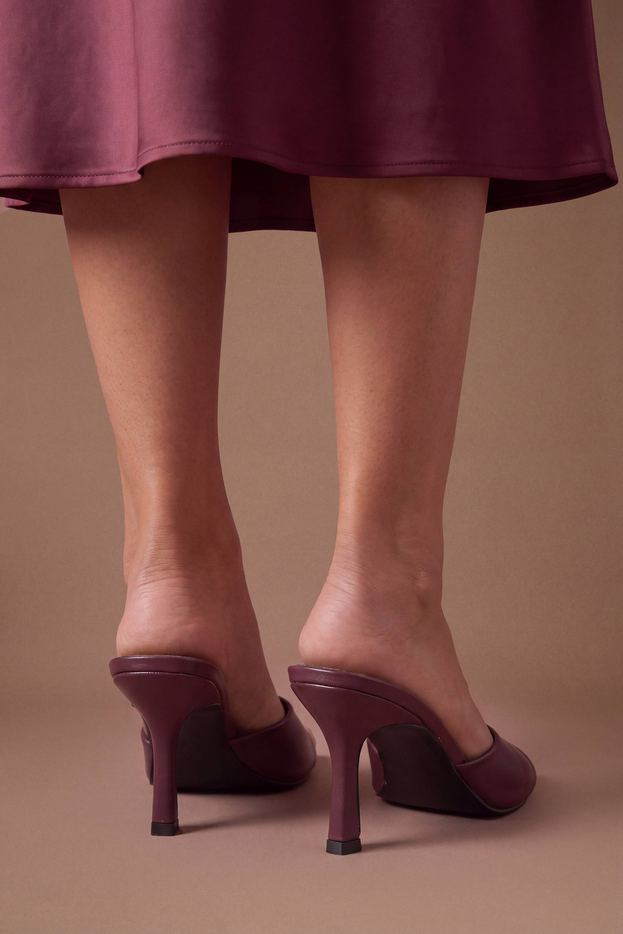 Coast Mules Abbie À Talon Aiguille Moyen En Synthétiquecuir Verni
