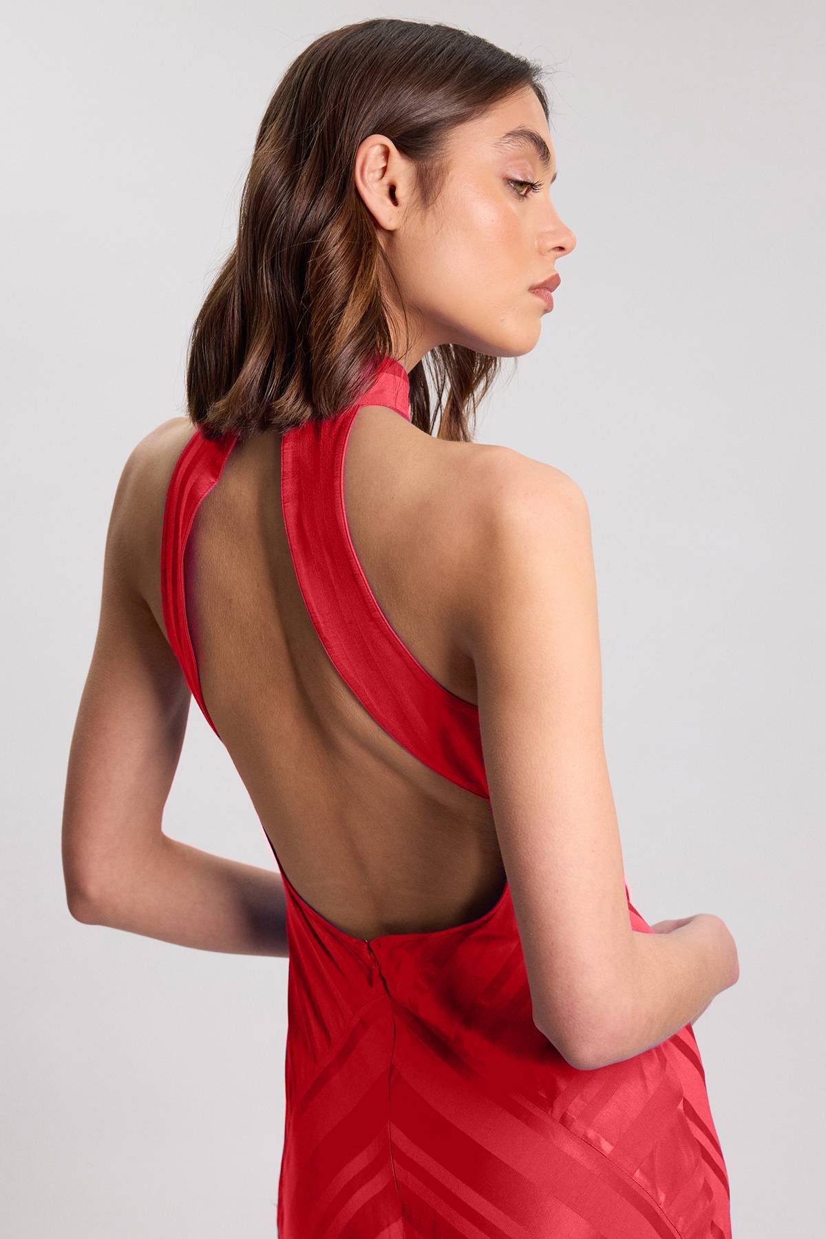 KarenMillen Robe Longue Fluide À Encolure Dos-nu Avec Détail De Tissu Rayé