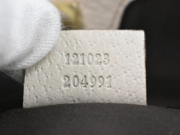 Gucci Vintage Gucci Handbag Beige