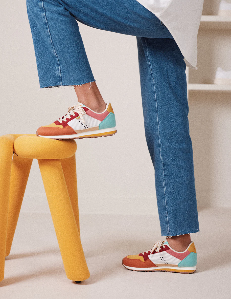 Baskets basses Gabrielle - Suède vegan et mesh orange moutarde rouge