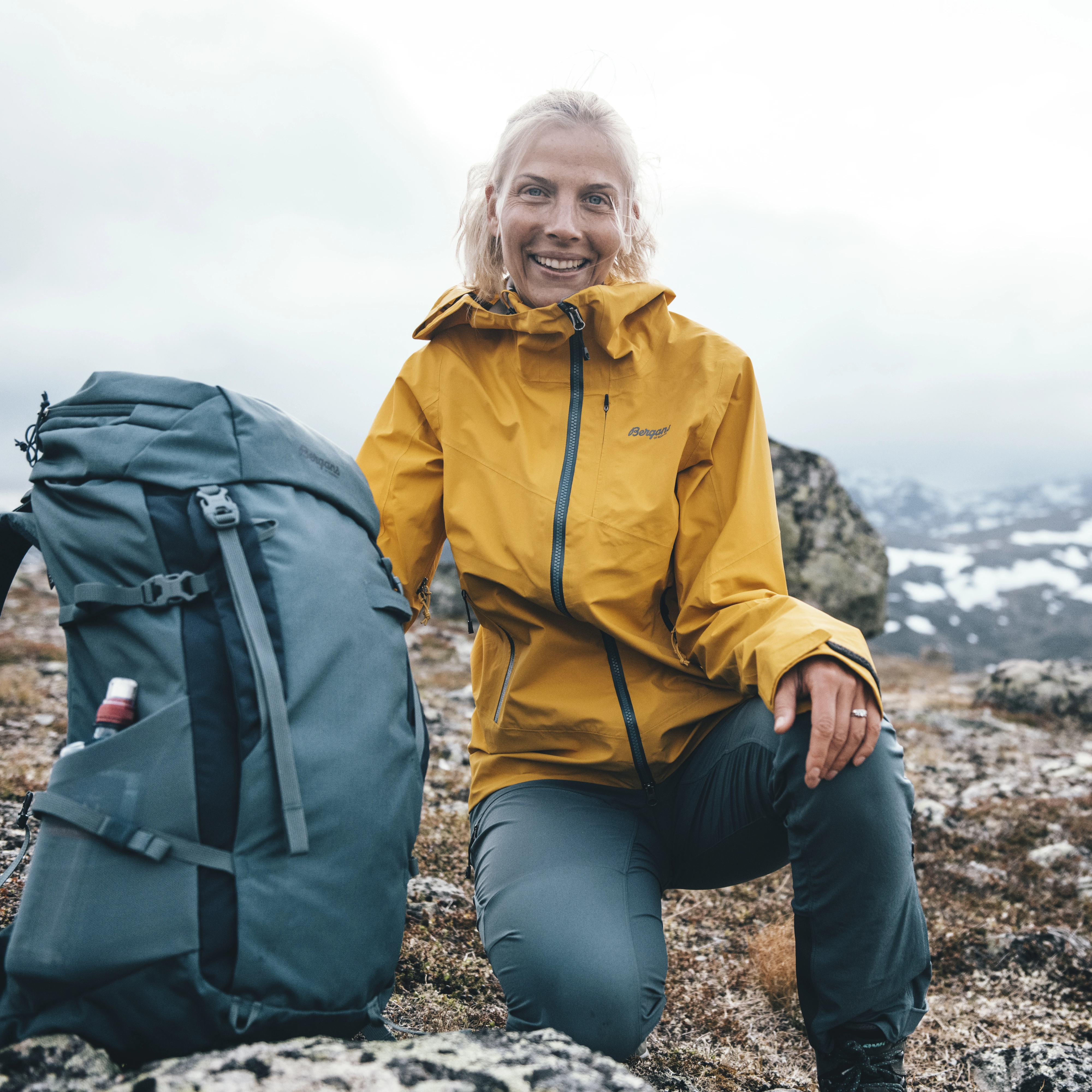 Rabot V2 3L W Jacket Light Golden Yellow