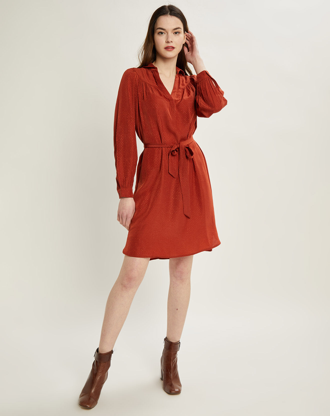 Cyrillus Robe en tissu façonné marron