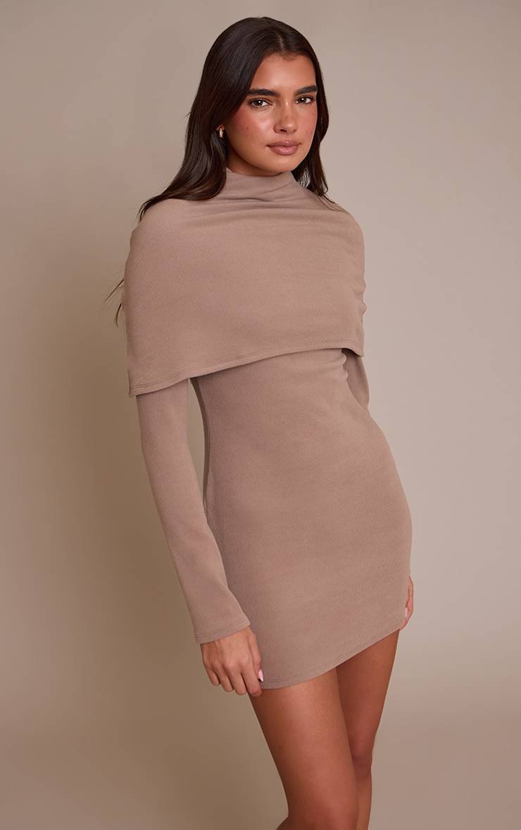 Taupe Robe Moulante À Manches Longues Avec Superposition Côtelée