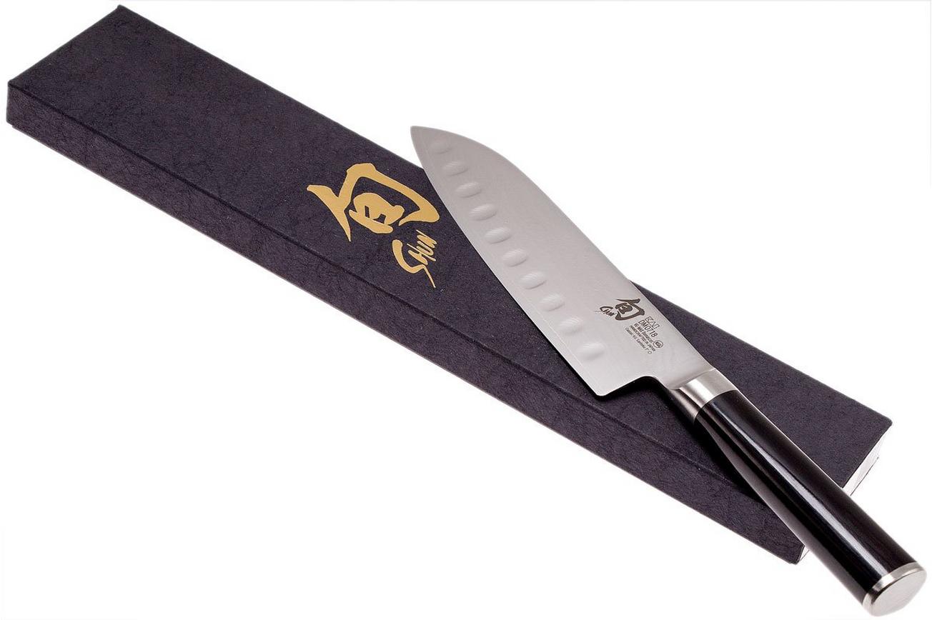 Kai Shun Santoku mes met groeven 18 cm