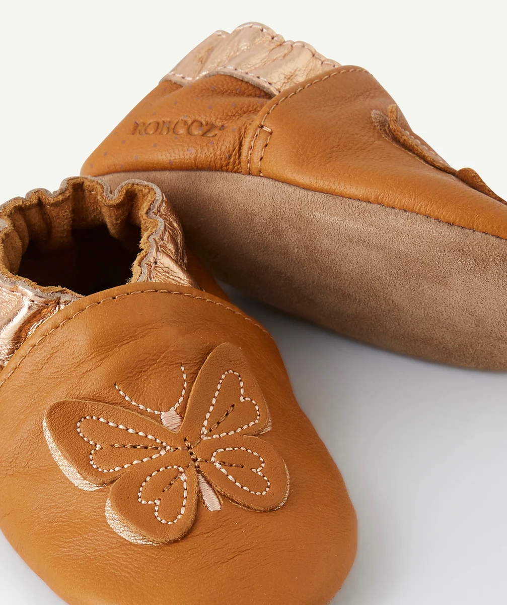 ROBEEZLES CHAUSSONS CAMEL ET COULEUR DORÉE EN CUIR AVEC PAPILLONS