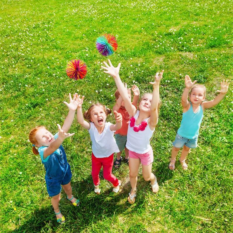 (Ø11cm) Busch-Wusch Anti Stress Silikon Ball Koosh PomPom Wuschelball - Regenbogen