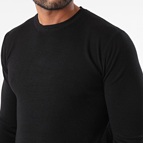 Pull Noir