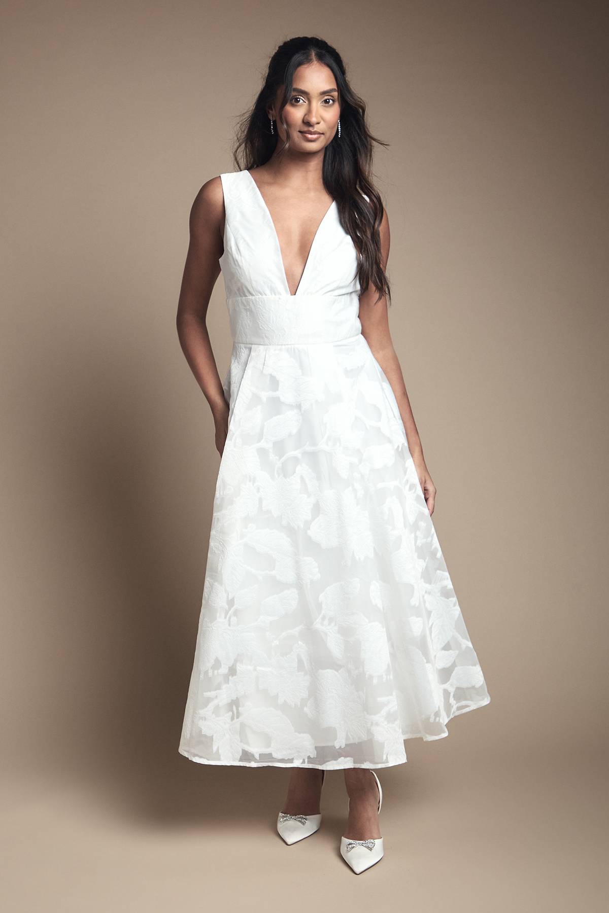 Coast Robe de Mariée Mi-Longue Jacquard à Décolleté Plongeant