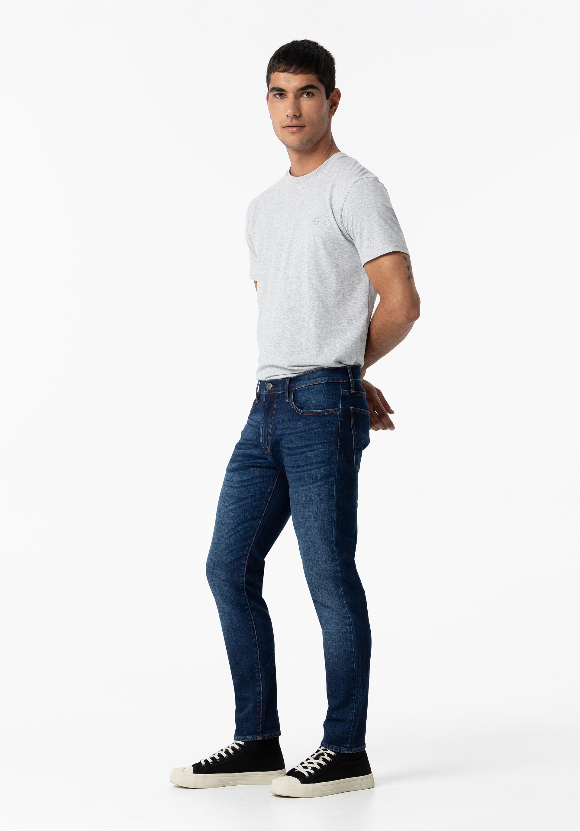 Jeans Dylan Tapered Slim Fit