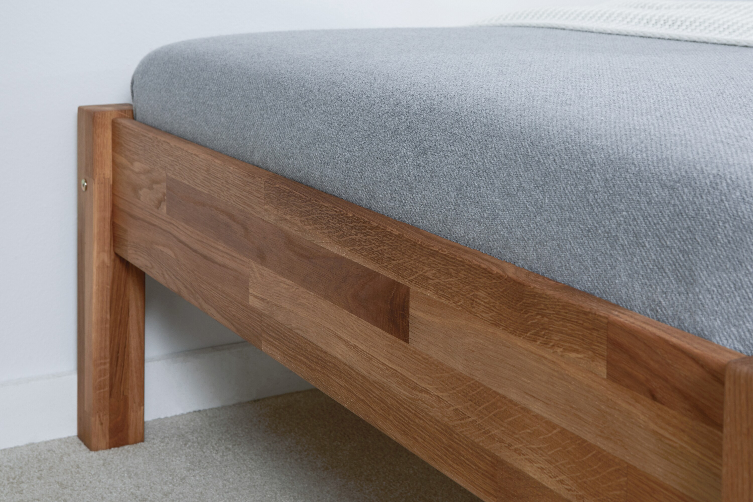 TiCAA Einzel- und Doppelbett 