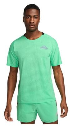 Maillot manches courtes Nike Dri-Fit Trail Solar Chase Vert