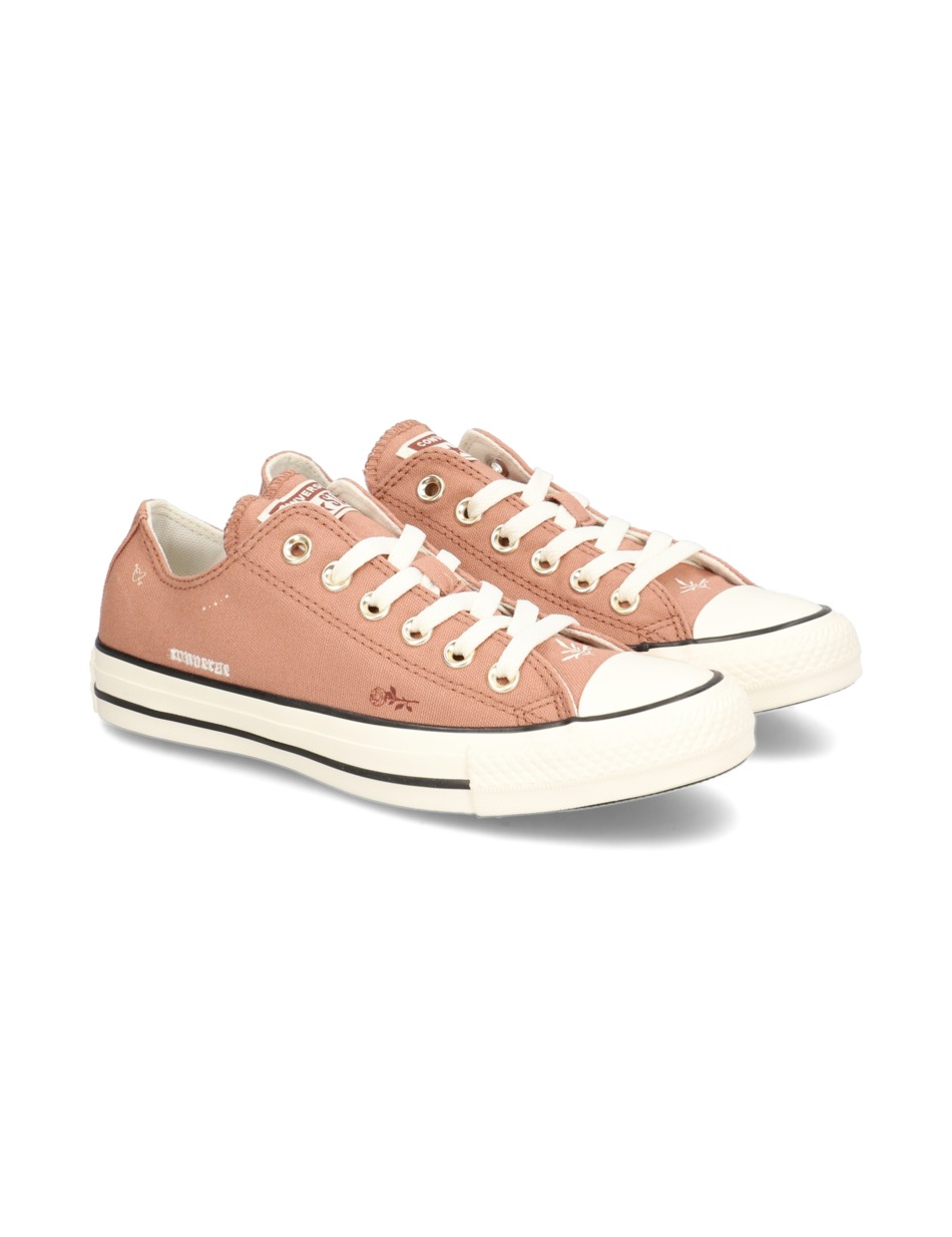CHUCK TAYLOR ALL STAR