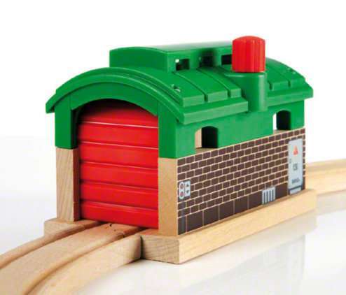 BRIO Spiel Lokschuppen mit Rolltor