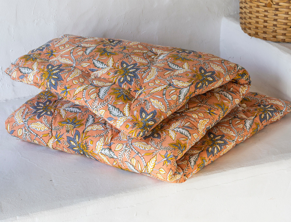 Matelas nomade rose-Sous les bougainvilliers