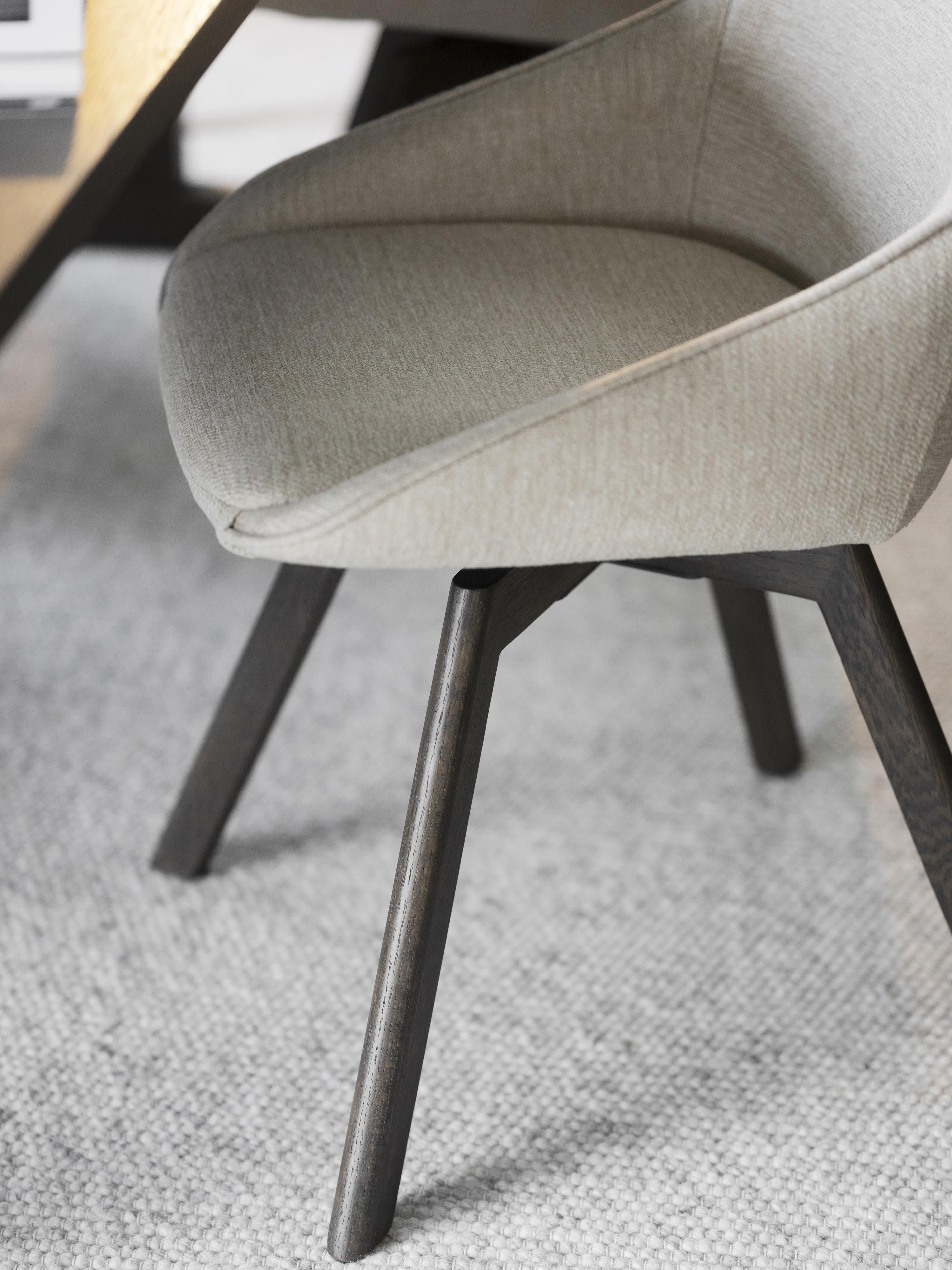Draaibare gestoffeerde stoelen Alison, 2 stuks