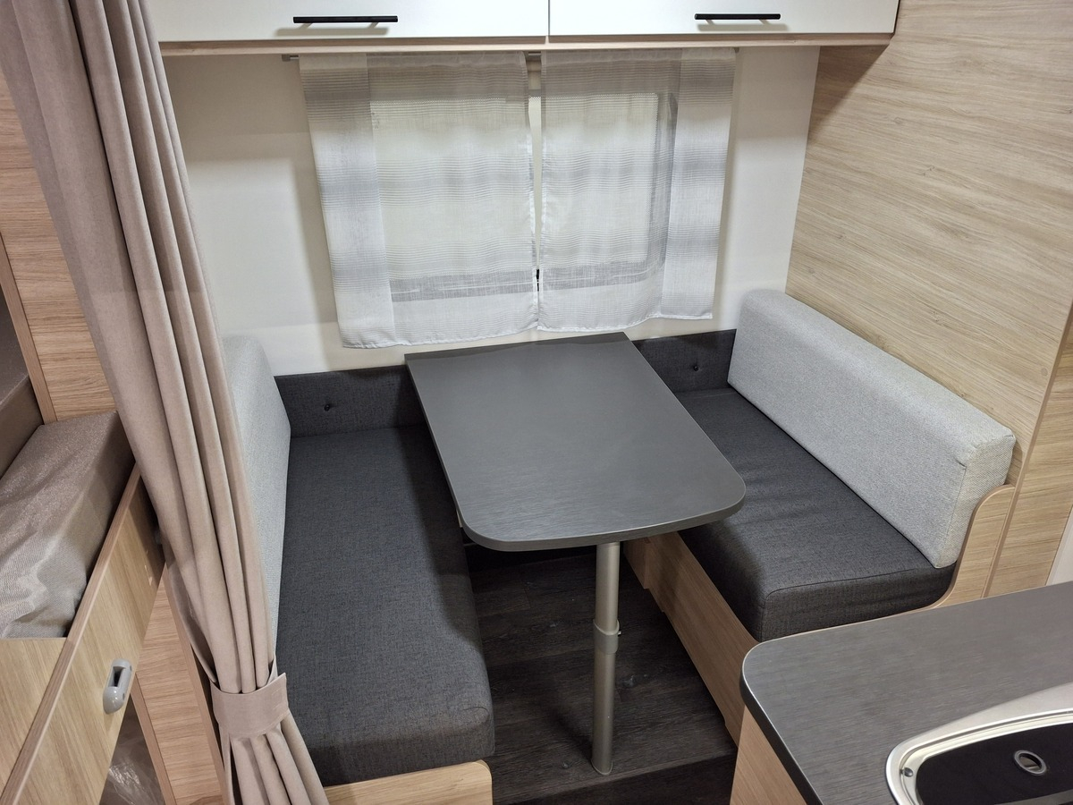 Caravelair Alba 426 family 2023 caravan