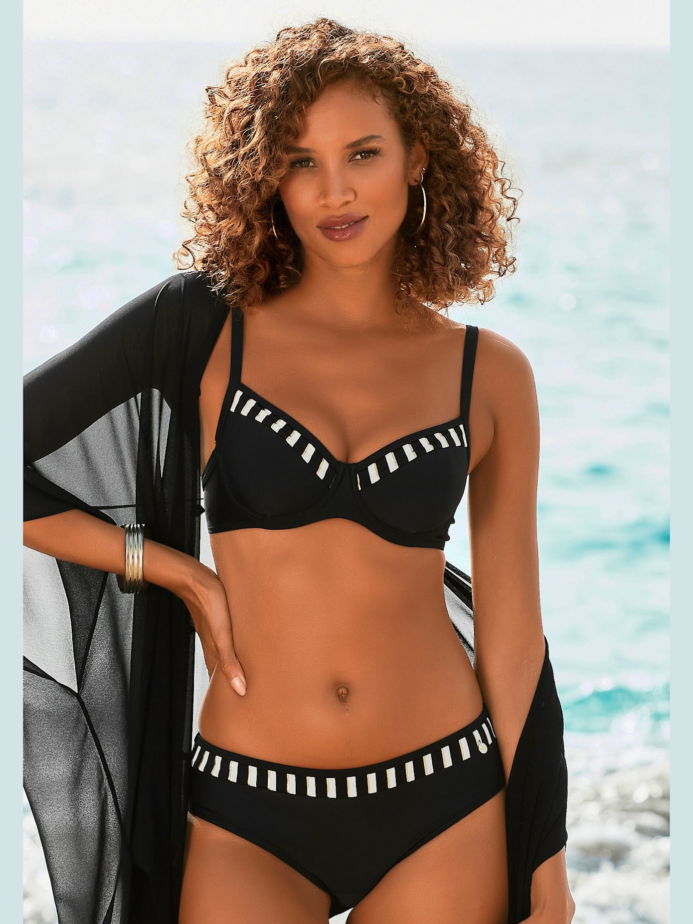 Maillot de bain à armatures rayures élégantes