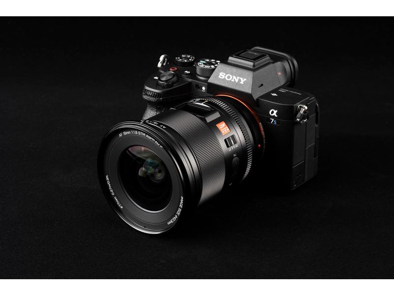 Viltrox Festbrennweite AF 16mm F/1.8 – Sony E-Mount Vollformat-Objektiv mit grosser Blende und Ultraweitwinkel-Autofokus