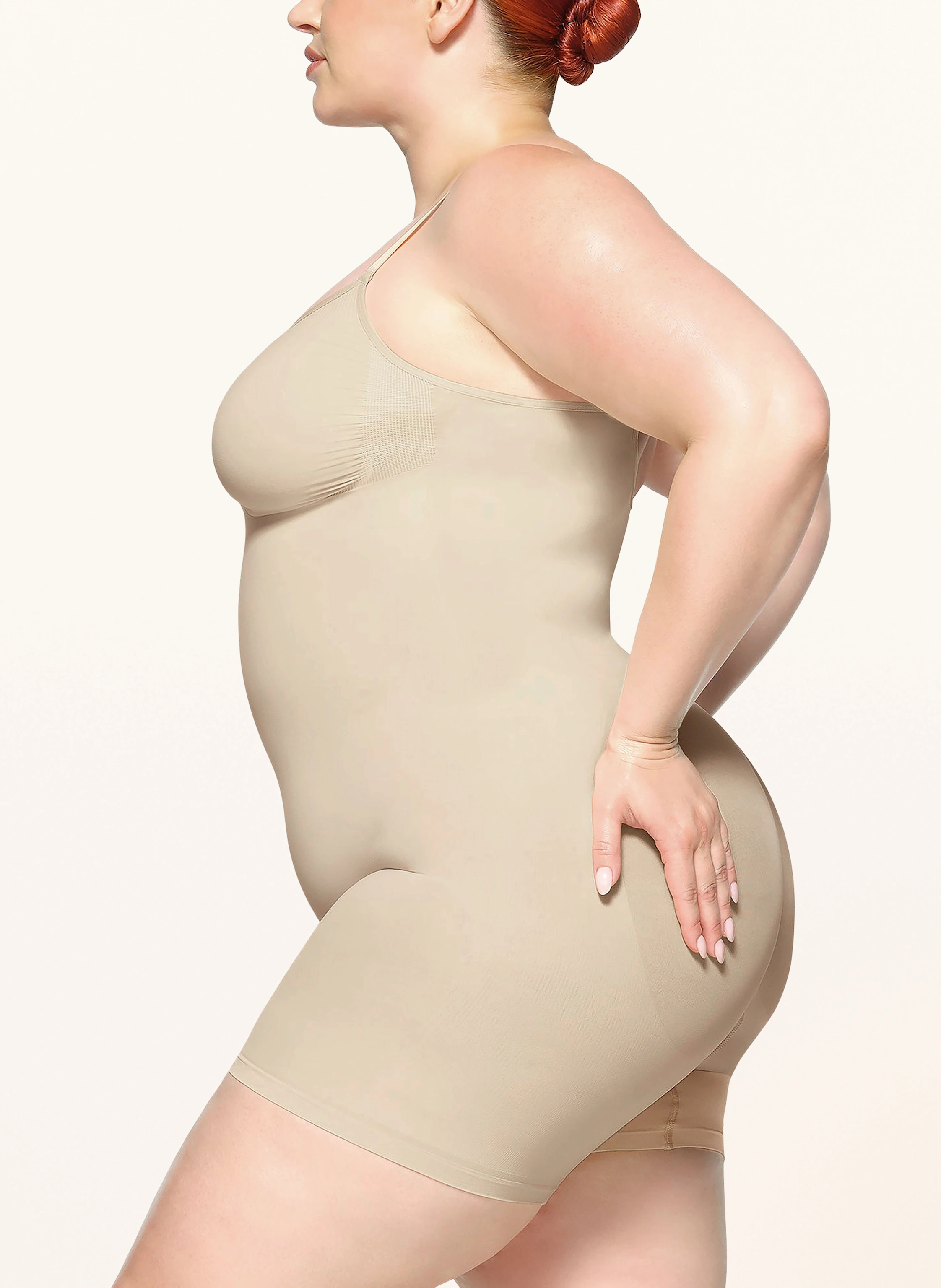 SKIMS Shape-Body SEAMLESS SCULPT
