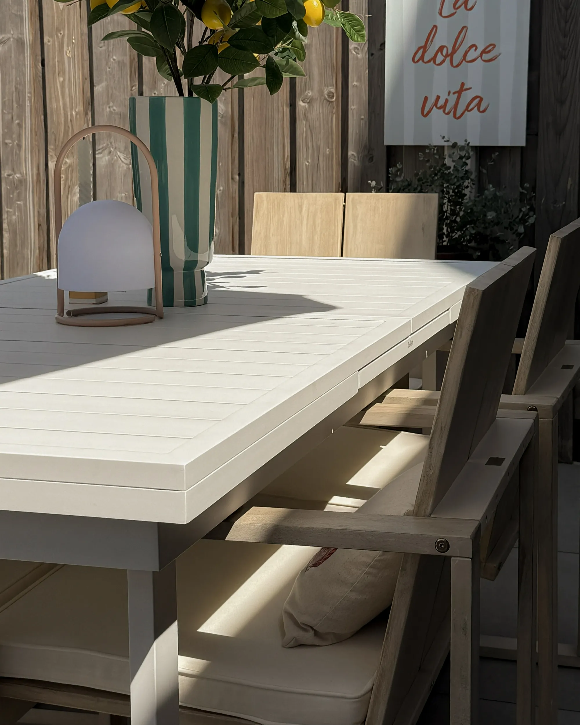 Uitschuifbare tuintafel VALCANETTO 180/240 cm 90 cm Metaal Wit