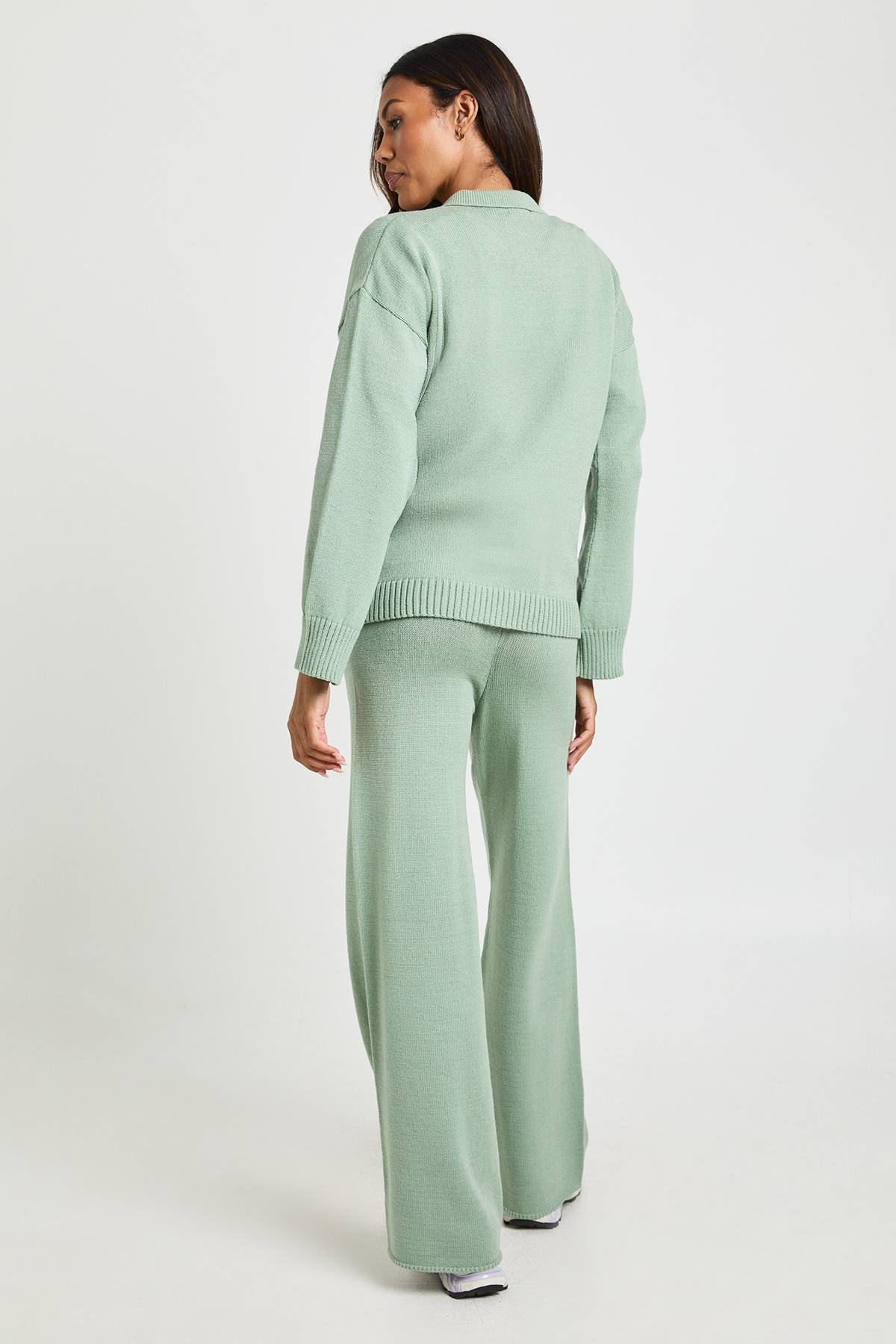 boohoo Ensemble Coordonné de Maternité Synthétiquell Boutonné à Col et Pantalon Droit