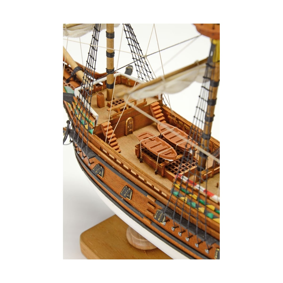 Amati - Mayflower 1:135