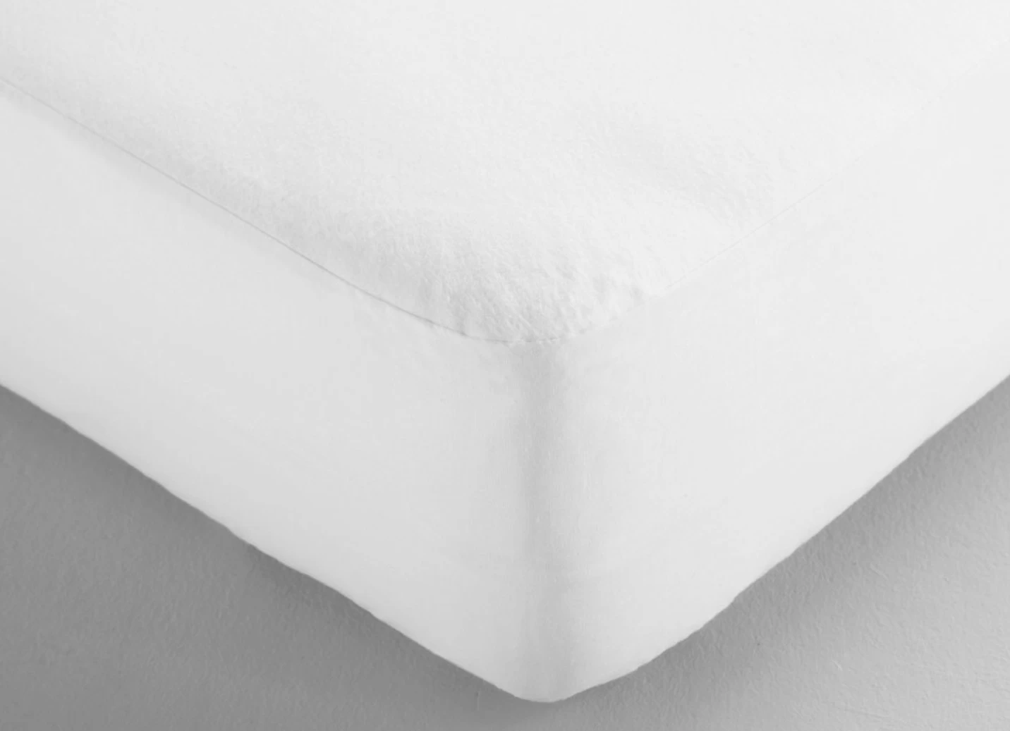 Saugfähiges und pflegeleichtes Molton-Stretch-Spannbetttuch von Dormisette