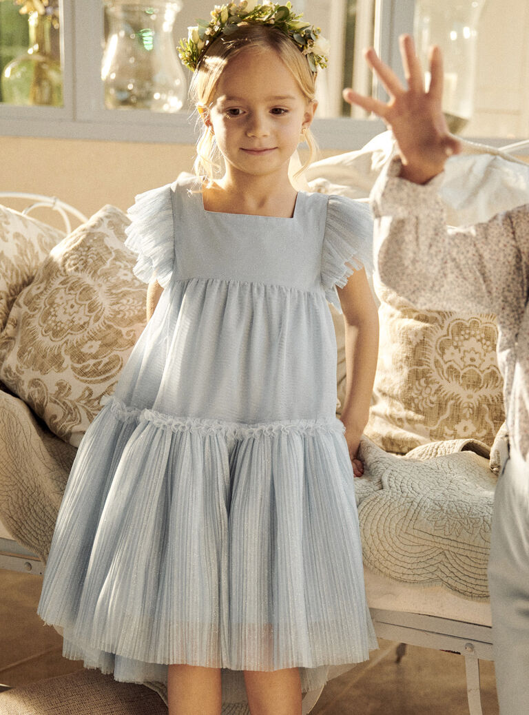 Robe bleu ciel en tulle pailletée