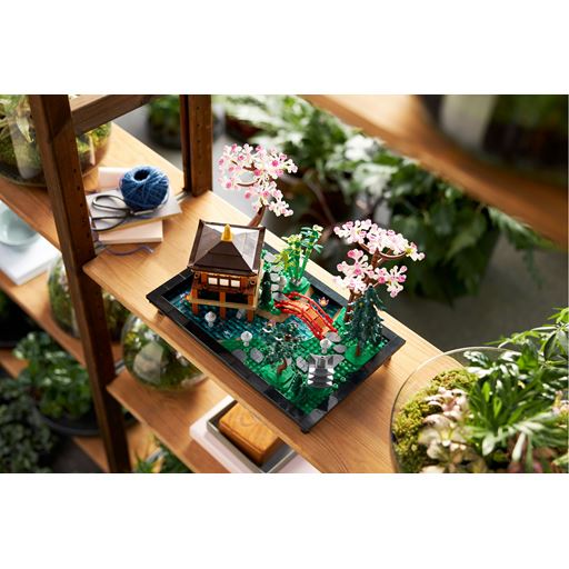 LEGO Icons Fredfyldt Have - 10315