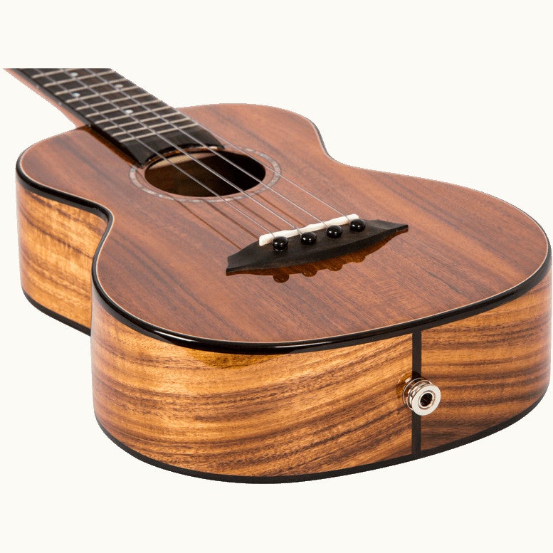 Flight Royal Series Phantom EQ-A Tenor elektrisch-akoestische tenor ukelele met gigbag