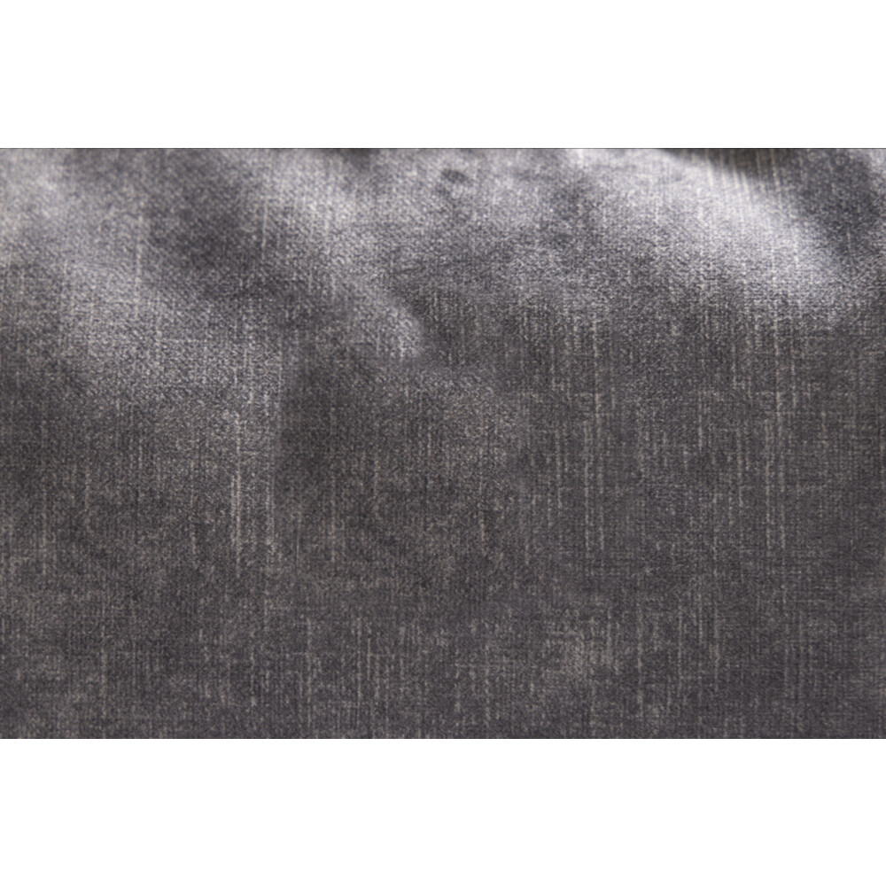 Designed by Lotte Ligkussen Yndis Antraciet 100 x 70 x 15 cm
