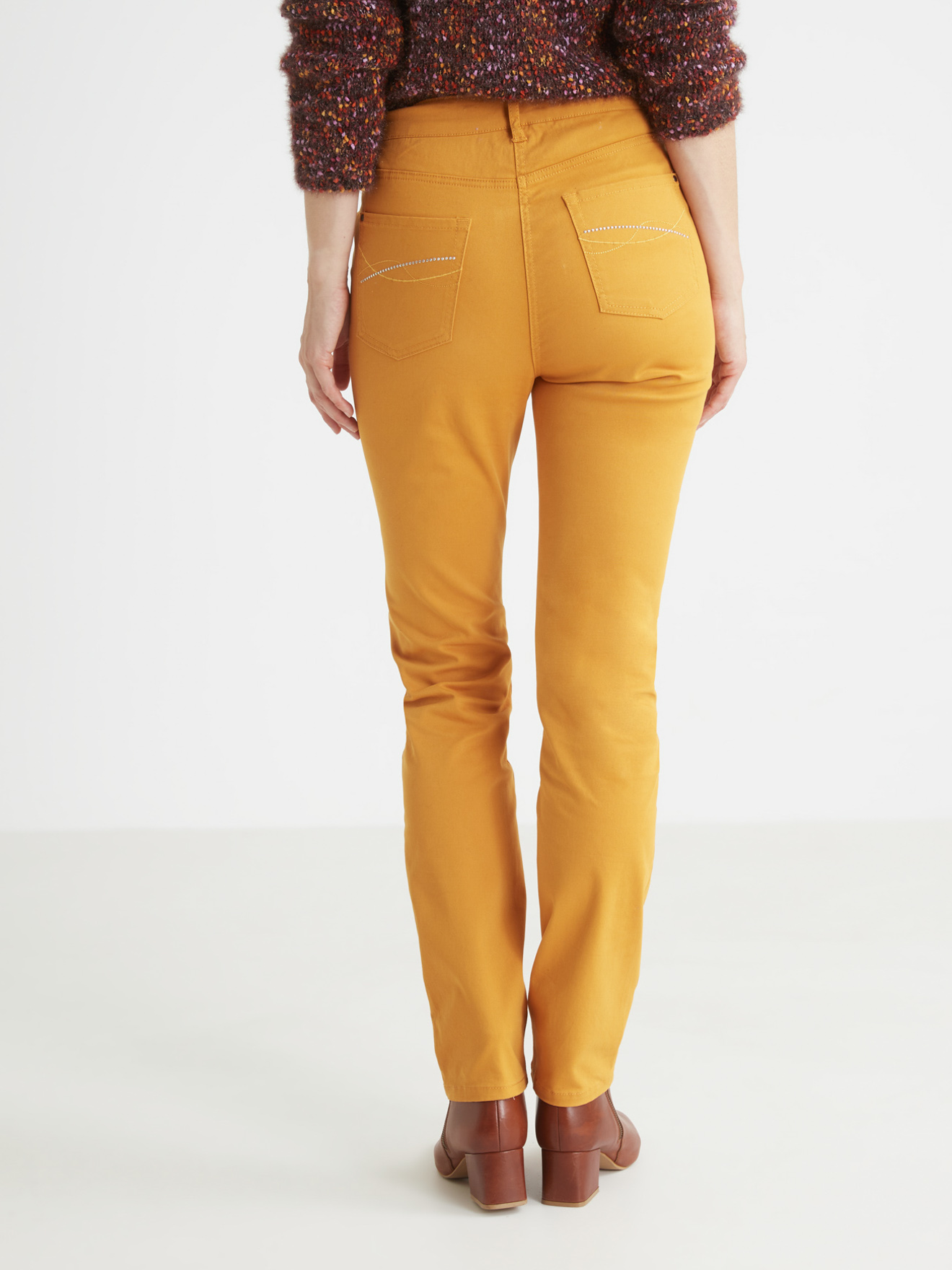 Pantalon 5 poches coupe droite