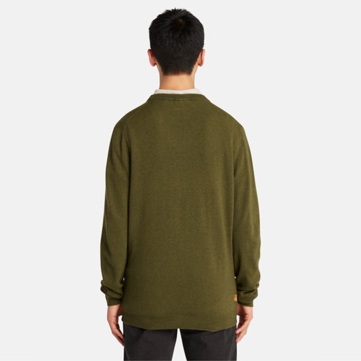 Suéter masculino Cohas Brook com decote em V na cor verde.