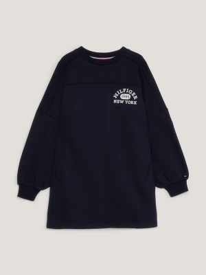 Vestido esportivo estilo universitário
