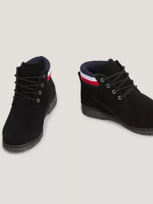 Botas de tornozelo de camurça com cadarço