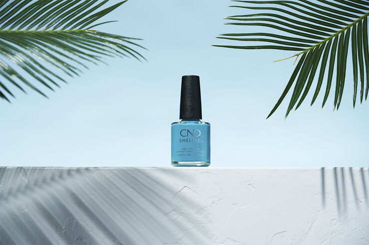 CND Boats & Bikinis CND VINYLUX