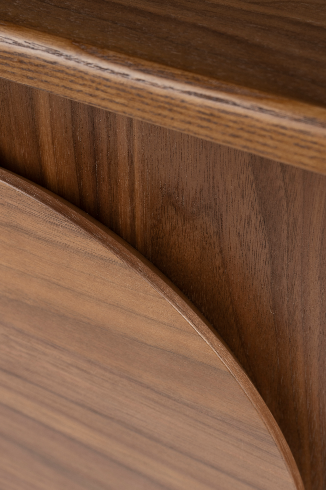 Dressoir Groove 3 deurs walnoot