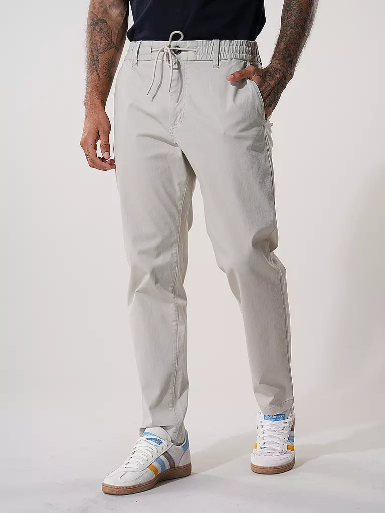 BOSS Chino Tapered Fit  beige