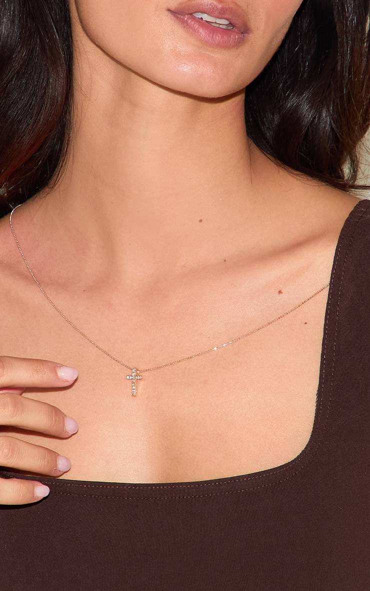 Doré Collier Croix Délicat Orné De Diamants