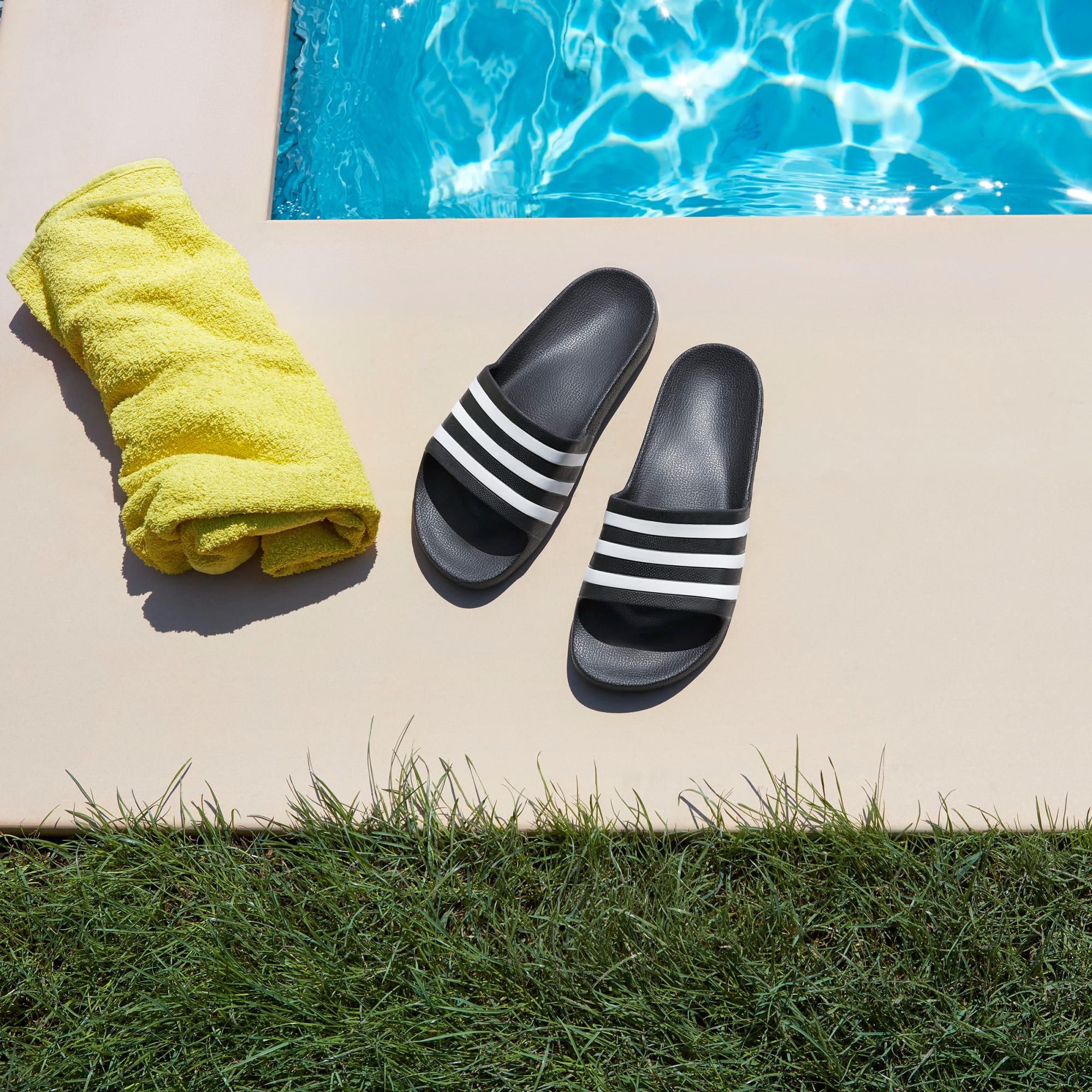 Adilette Aqua Core Black/Cloud White/Core Black