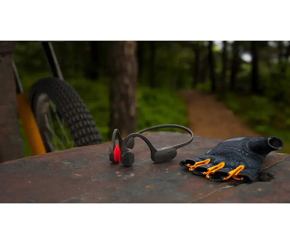 Philips GO Sports Open Ear Koptelefoon Zwart/Rood