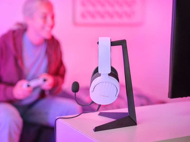 Trust Headset GXT 489P FAYZO Schwarz/Violett Leistungsstarkes, ohrumschliessendes Gaming-Headset, hergestellt für PC, Laptop und Konsolen