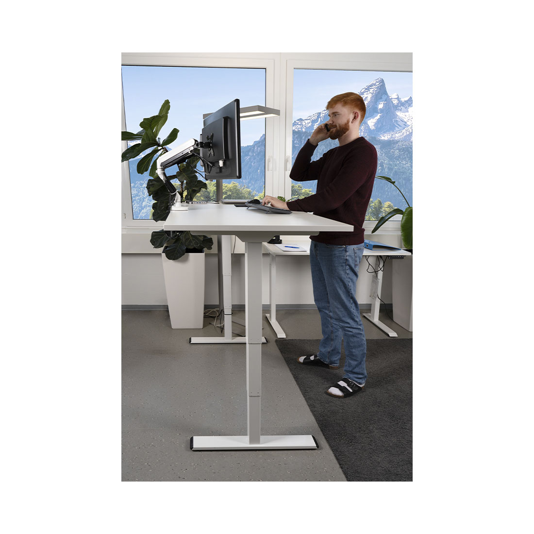 CONTINI höhenverstellbarer Bürotisch 180 x 80 cm weiss / Gestell weiss