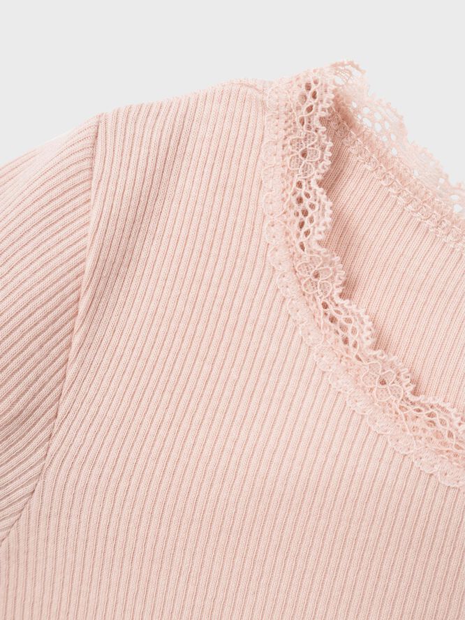 Name It NMFKAB LS TOP NOOS Sepia rose
