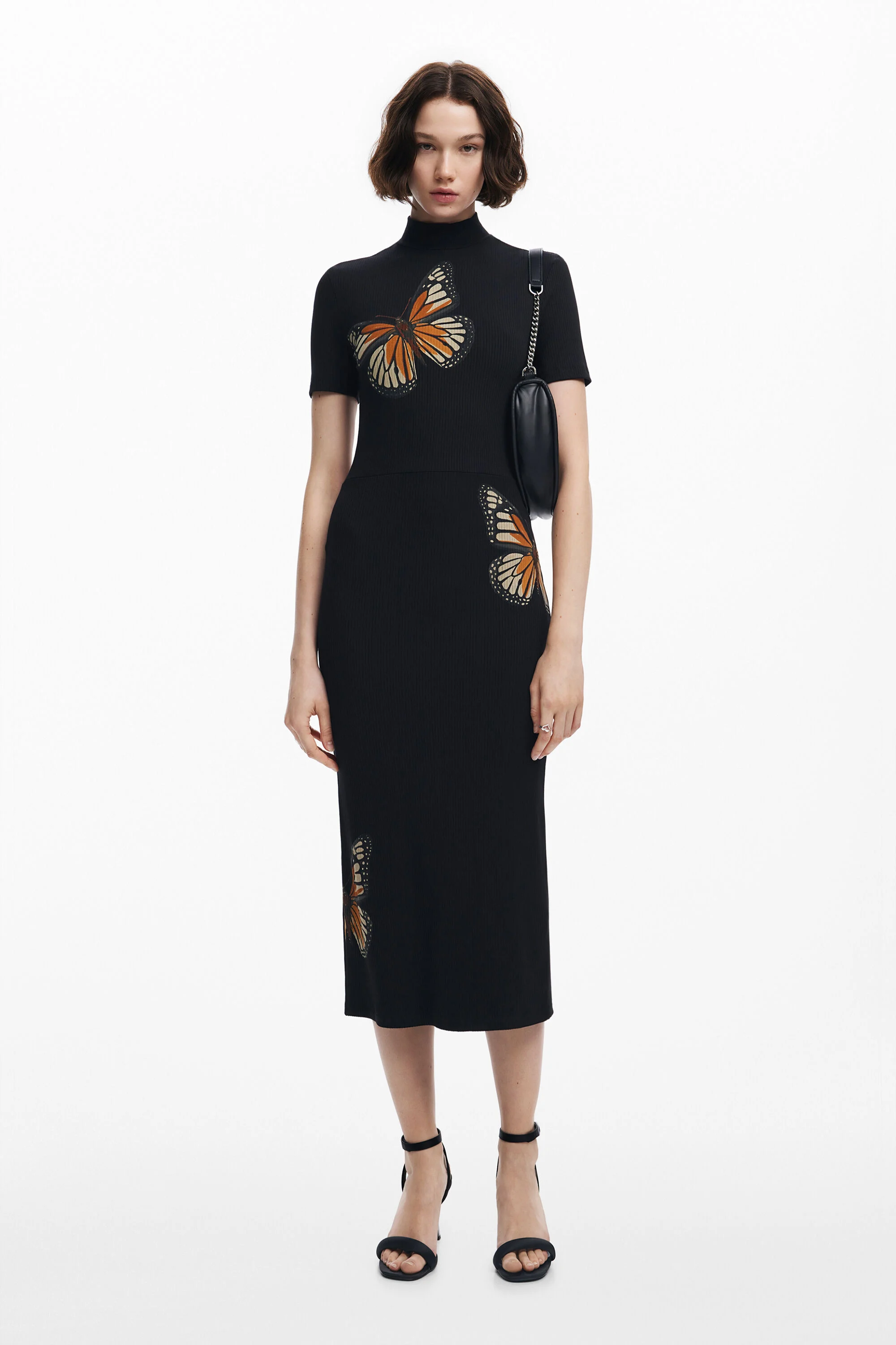 Vestido slim midi mariposas