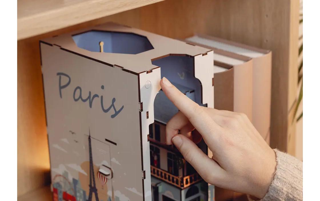 Bausatz Tiny Adventures ParisZauberhafte Miniaturwelt mit LED-Beleuchtung für Ihr Bücherregal