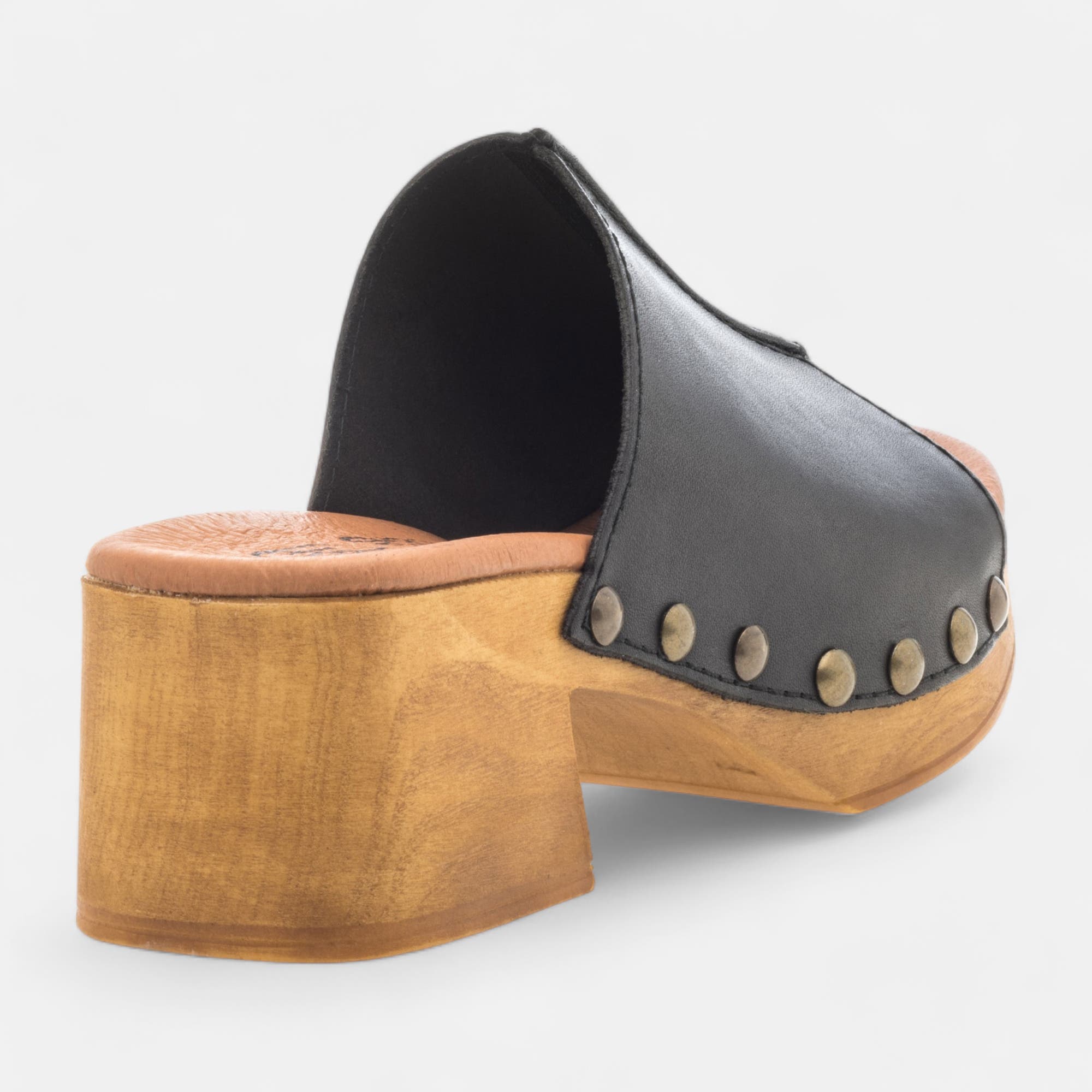 Chaussures semelle bois à talon Femme en cuir noir