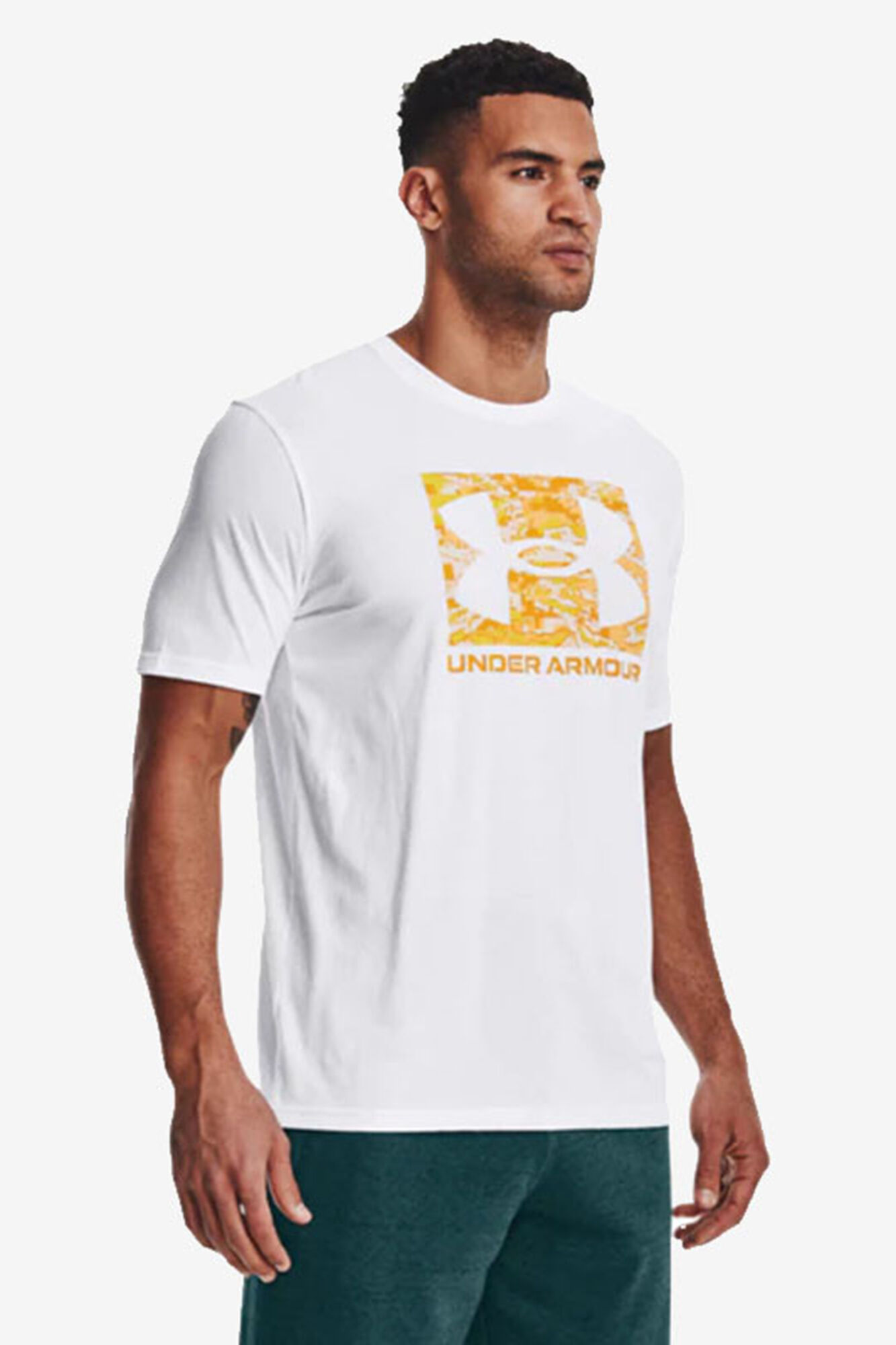 Camiseta de manga curta com o logotipo da Under Armour